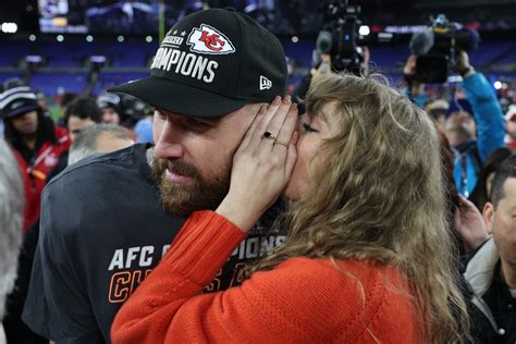 Travis Kelce Just Casually Dropped a Taylor Swift Easter Egg on .